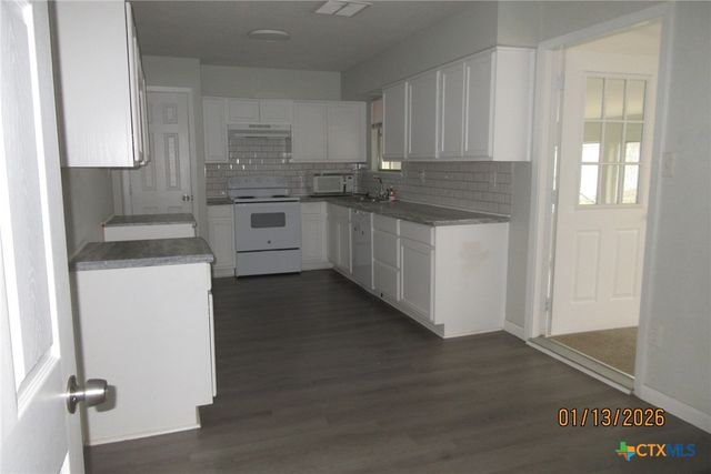 504 S 13th Street, Copperas Cove, TX 76522