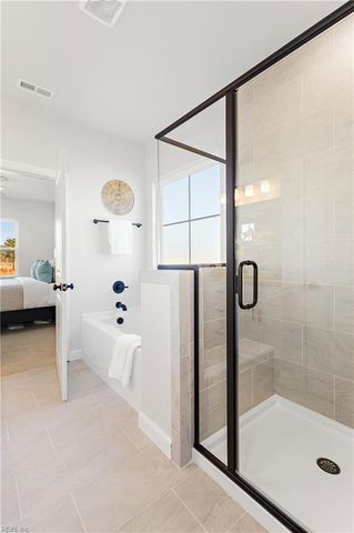 8 Apron DR, Suffolk, VA 23434