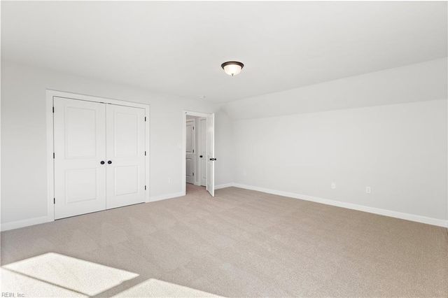 8 Apron DR, Suffolk, VA 23434