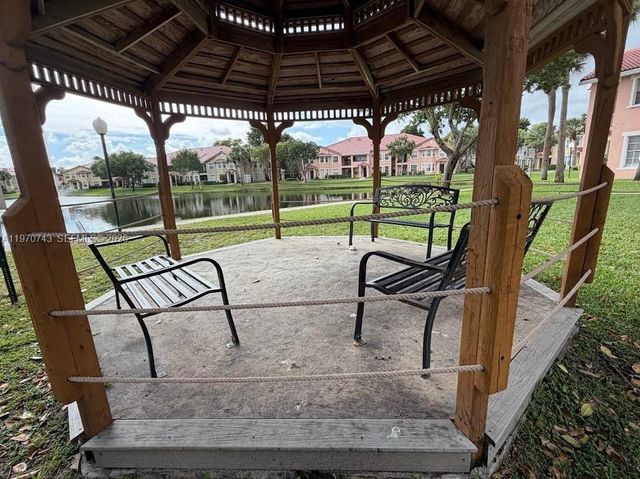 1212 Belmont Lane 1212, North Lauderdale, FL 33068