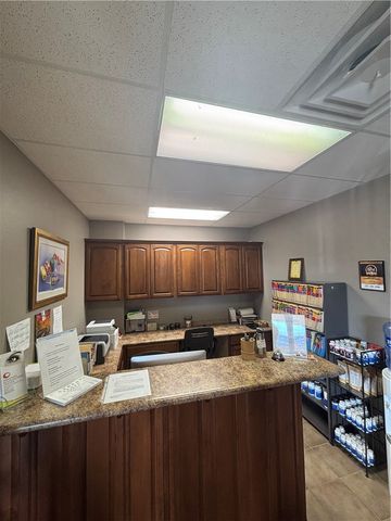 1501 SE Walton Boulevard 201, Bentonville, AR 72712
