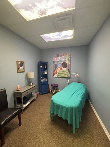 1501 SE Walton Boulevard 201, Bentonville, AR 72712
