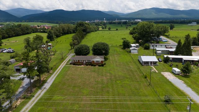 14386 ROCKINGHAM PIKE, Elkton, VA 22827