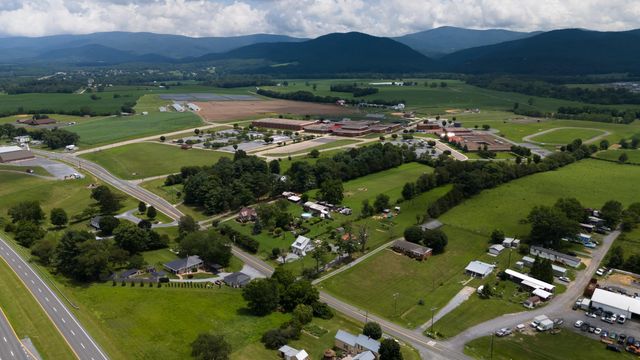14386 ROCKINGHAM PIKE, Elkton, VA 22827