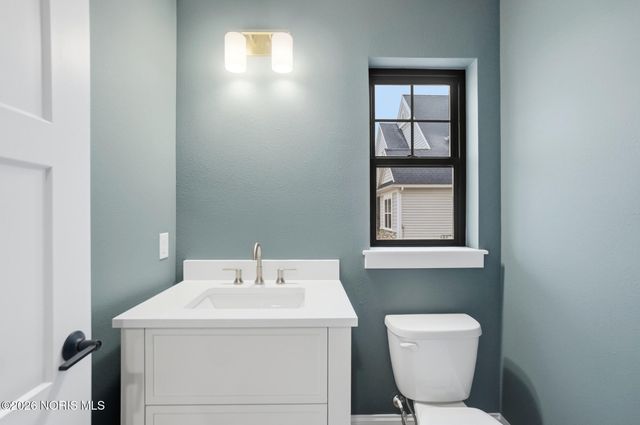 502 Cathedral Court, Perrysburg, OH 43551