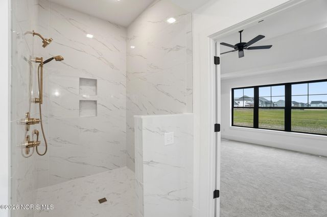 502 Cathedral Court, Perrysburg, OH 43551