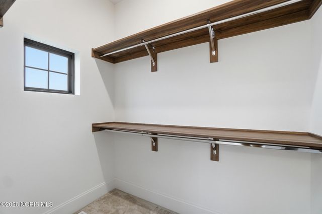 502 Cathedral Court, Perrysburg, OH 43551