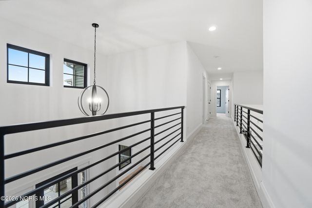 502 Cathedral Court, Perrysburg, OH 43551