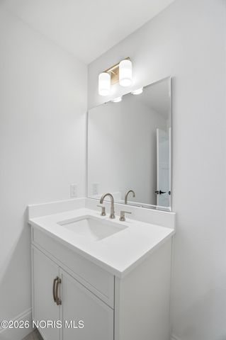 502 Cathedral Court, Perrysburg, OH 43551