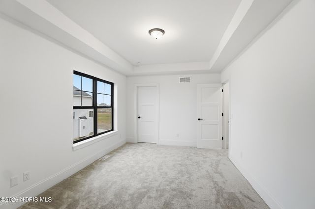 502 Cathedral Court, Perrysburg, OH 43551