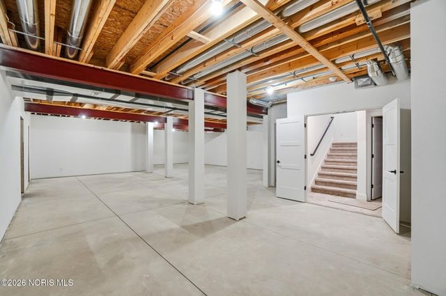 502 Cathedral Court, Perrysburg, OH 43551