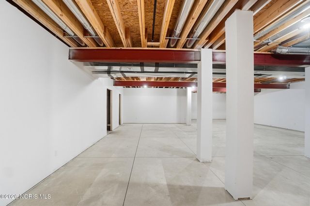 502 Cathedral Court, Perrysburg, OH 43551