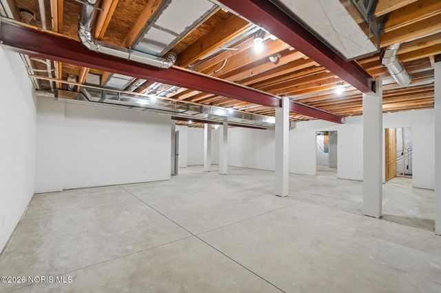 502 Cathedral Court, Perrysburg, OH 43551