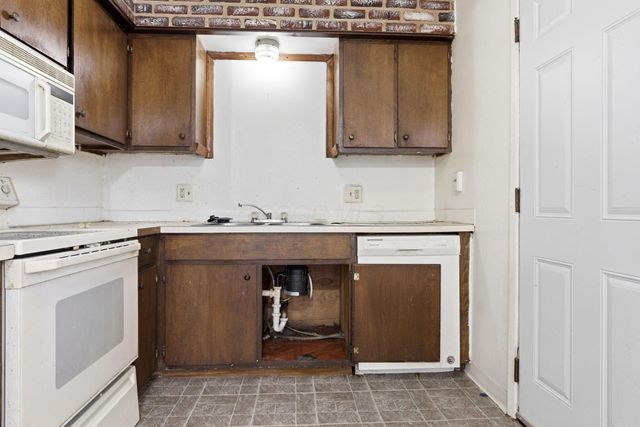 4909-4911 Karl Road, Columbus, OH 43229