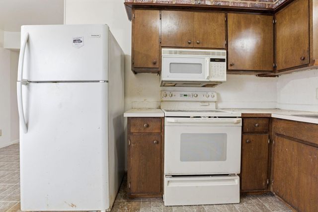 4909-4911 Karl Road, Columbus, OH 43229