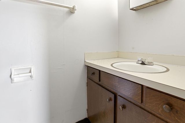 4909-4911 Karl Road, Columbus, OH 43229