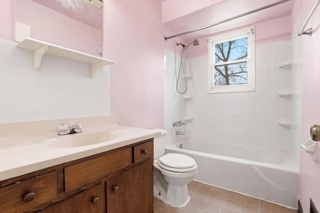 4909-4911 Karl Road, Columbus, OH 43229