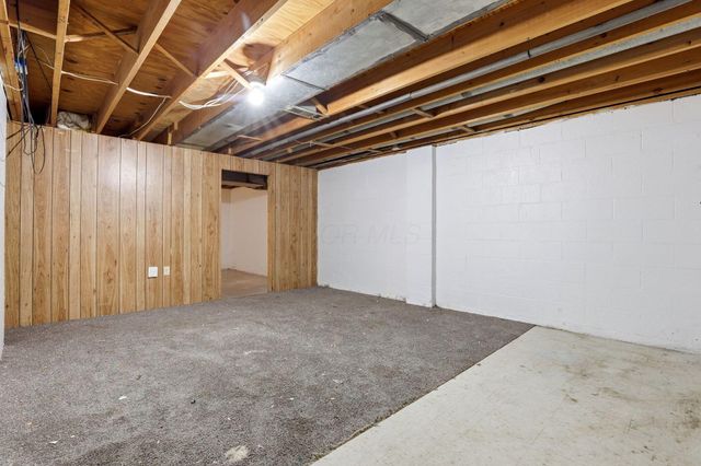 4909-4911 Karl Road, Columbus, OH 43229