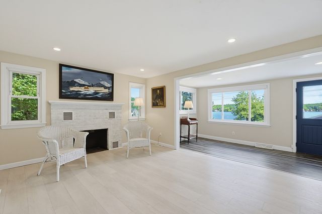 118 Woolford Road, Wrentham, MA 02093