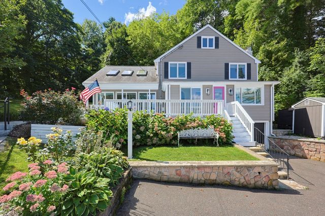 118 Woolford Road, Wrentham, MA 02093
