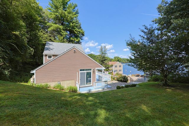 118 Woolford Road, Wrentham, MA 02093
