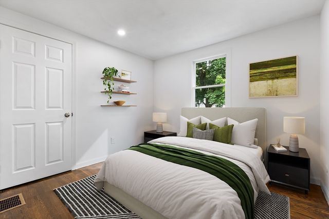 61 Palmer Rd, Plymouth, MA 02360