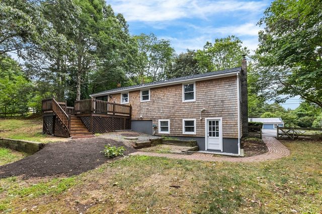 61 Palmer Rd, Plymouth, MA 02360