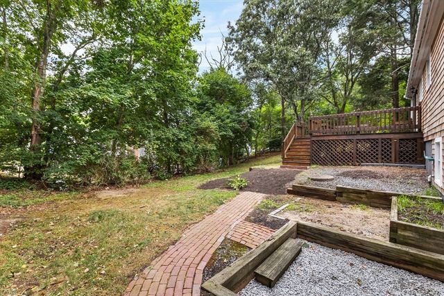 61 Palmer Rd, Plymouth, MA 02360