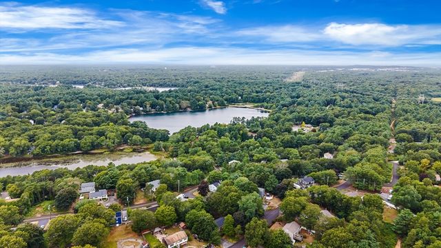 61 Palmer Rd, Plymouth, MA 02360