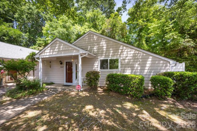 1057 Sardis Cove Drive, Charlotte, NC 28270
