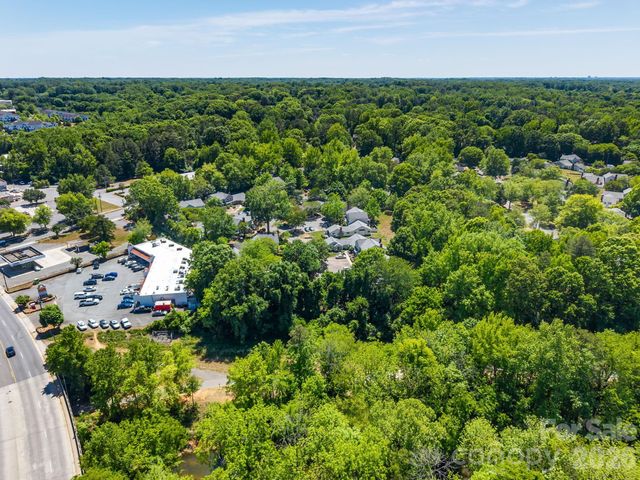 1057 Sardis Cove Drive, Charlotte, NC 28270