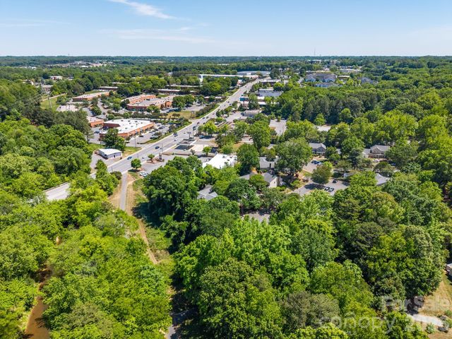 1057 Sardis Cove Drive, Charlotte, NC 28270
