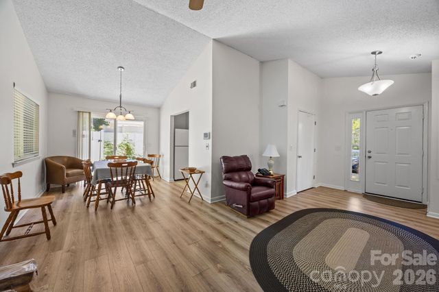 1057 Sardis Cove Drive, Charlotte, NC 28270