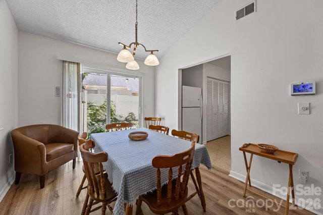 1057 Sardis Cove Drive, Charlotte, NC 28270