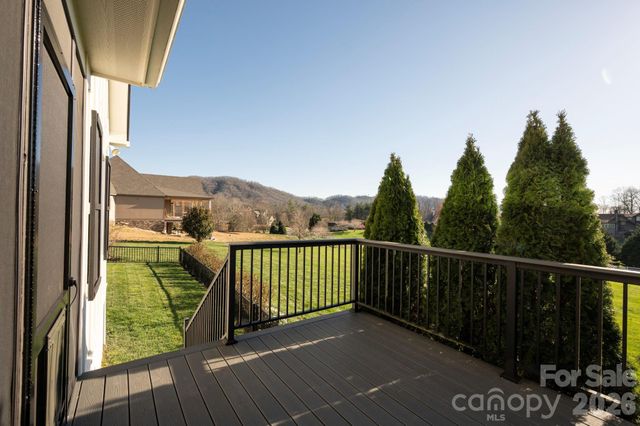30 Water Hill Way, Fletcher, NC 28732