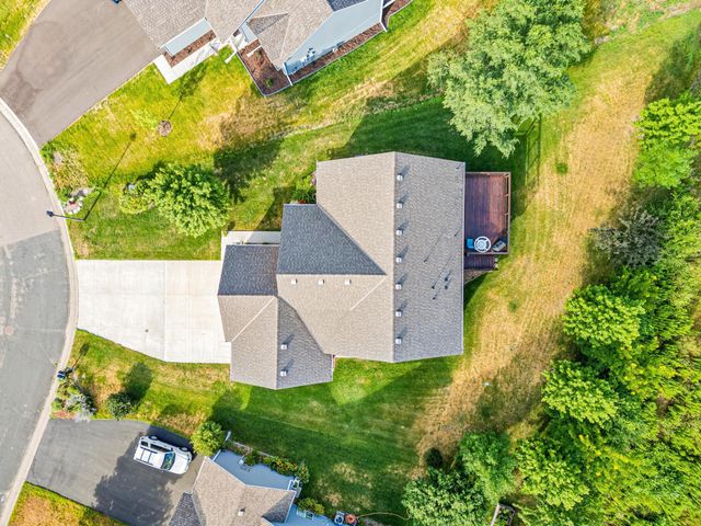 914 Prestwick Drive, Belle Plaine, MN 56011