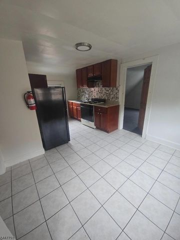 345 Mitchell Ave, Linden City, NJ 07036