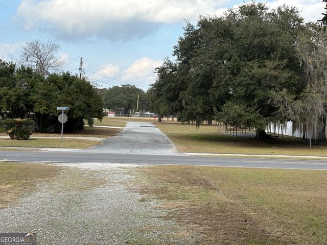 601 Fort King George Drive, Darien, GA 31305