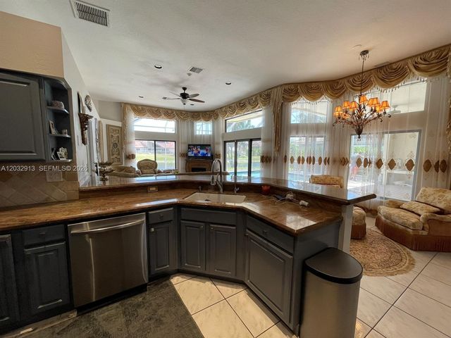 4999 Chardonnay Drive, Coral Springs, FL 33067