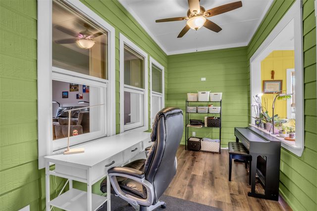 242 Sunset Path N, Conroe, TX 77316