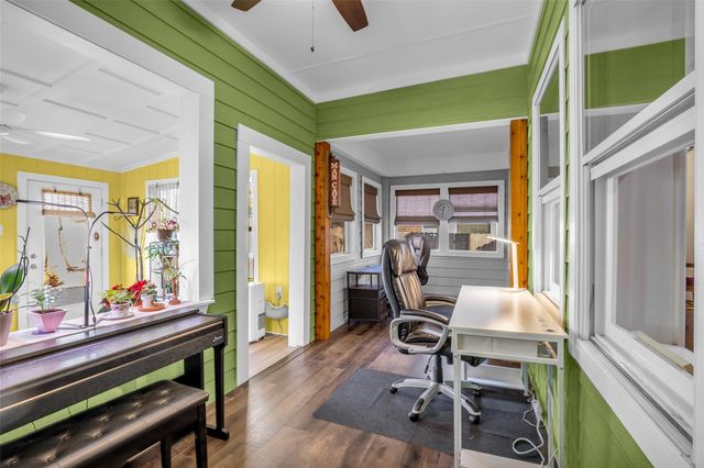 242 Sunset Path N, Conroe, TX 77316