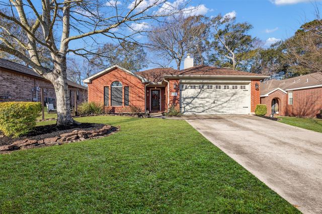 242 Sunset Path N, Conroe, TX 77316