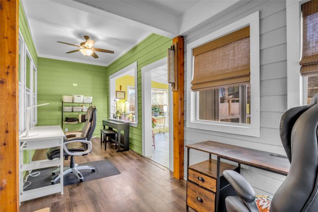 242 Sunset Path N, Conroe, TX 77316