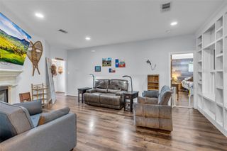 242 Sunset Path N, Conroe, TX 77316