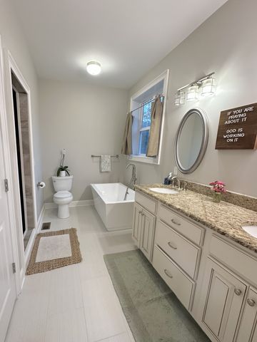 1136 Dimple Rd, S, Chapmansboro, TN 37035