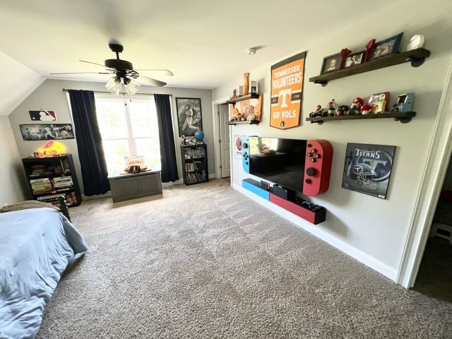 1136 Dimple Rd, S, Chapmansboro, TN 37035