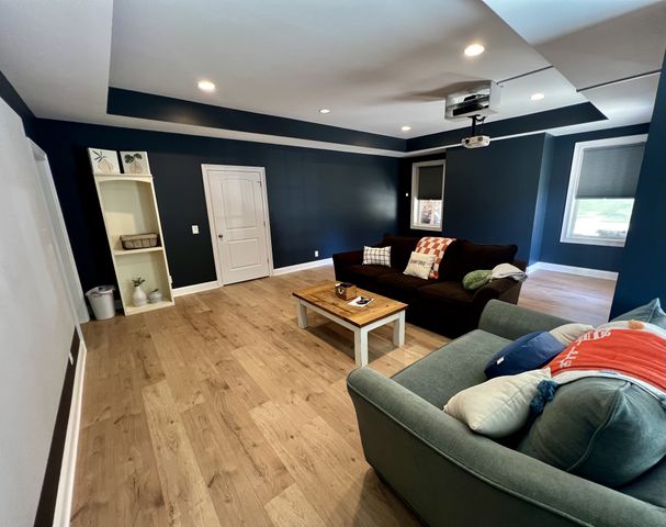 1136 Dimple Rd, S, Chapmansboro, TN 37035