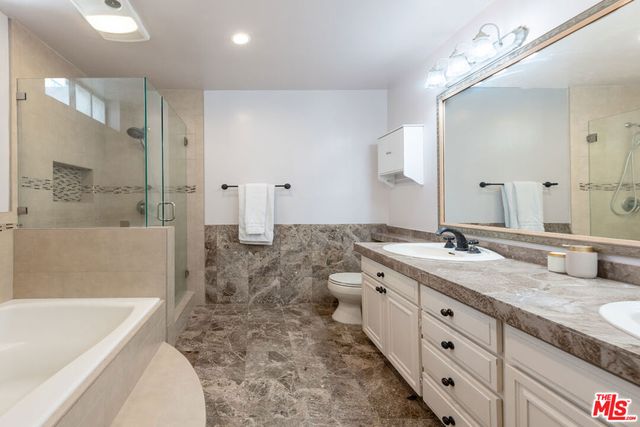 10531 Ashton Avenue 202, Los Angeles, CA 90024