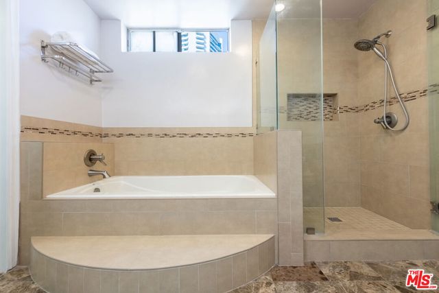 10531 Ashton Avenue 202, Los Angeles, CA 90024