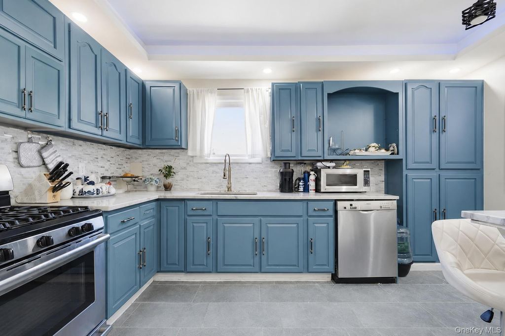 113-29 Colfax Street, Queens Village, NY 11429 — photo 2